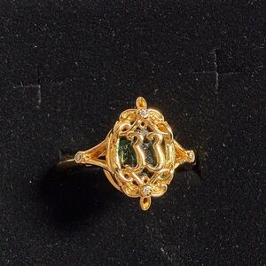 Disney Club 33 Emerald anniversary ring